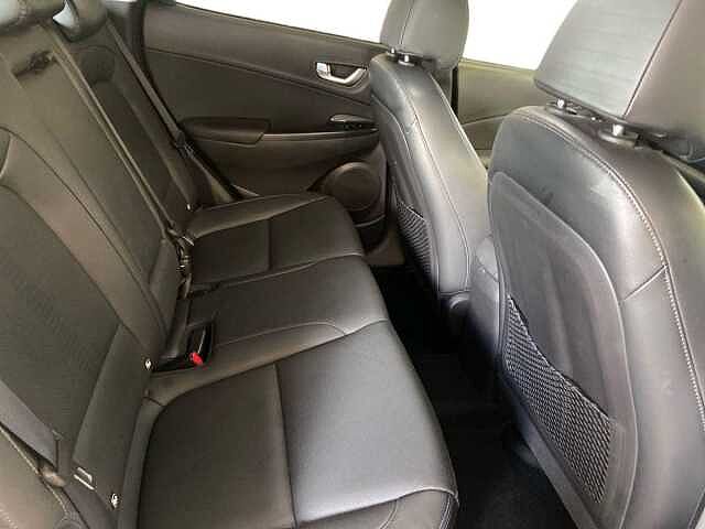 Hyundai Kona 64kWh Ultimate SUV 5dr Electric Auto (10.5kW Charger) (204 ps)