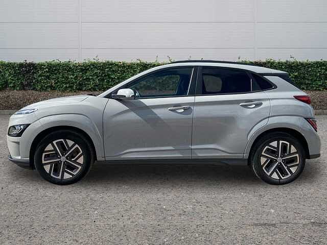 Hyundai Kona 64kWh Ultimate SUV 5dr Electric Auto (10.5kW Charger) (204 ps)