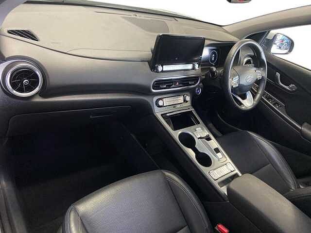 Hyundai Kona 64kWh Ultimate SUV 5dr Electric Auto (10.5kW Charger) (204 ps)