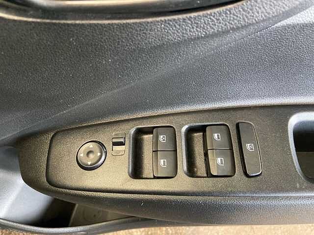Hyundai i10 1.2 Premium Hatchback 5dr Petrol Auto Euro 6 (s/s) (84 ps)