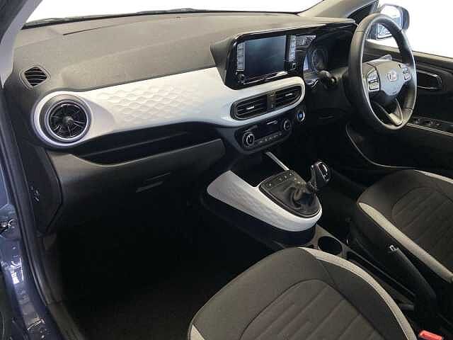 Hyundai i10 1.2 Premium Hatchback 5dr Petrol Auto Euro 6 (s/s) (84 ps)