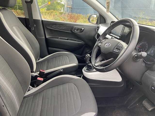 Hyundai i10 1.2 Premium Hatchback 5dr Petrol Auto Euro 6 (s/s) (84 ps)
