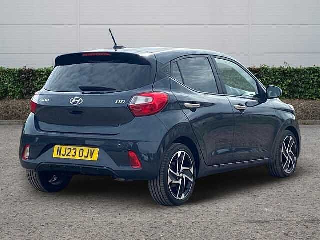 Hyundai i10 1.2 Premium Hatchback 5dr Petrol Auto Euro 6 (s/s) (84 ps)