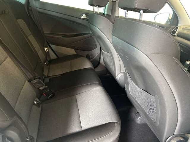Hyundai Tucson 1.6 GDi Blue Drive SE Nav SUV 5dr Petrol Manual Euro 6 (s/s) (132 ps)
