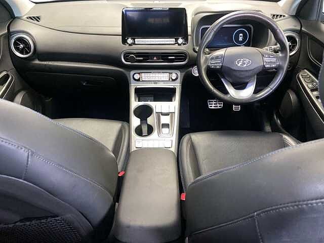 Hyundai Kona 64kWh Ultimate SUV 5dr Electric Auto (10.5kW Charger) (204 ps)