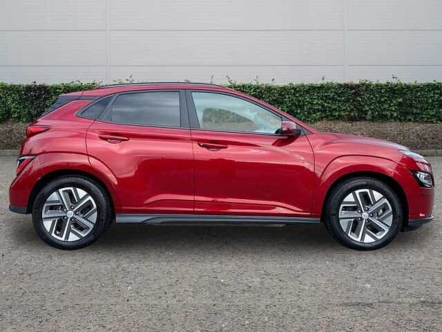 Hyundai Kona 64kWh Ultimate SUV 5dr Electric Auto (10.5kW Charger) (204 ps)