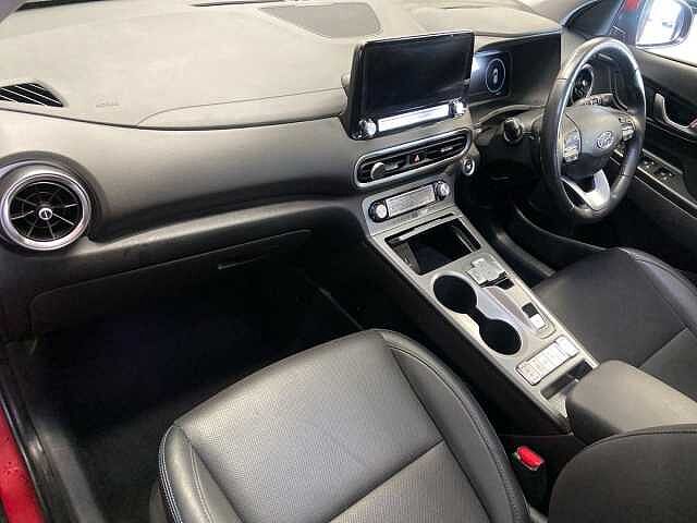 Hyundai Kona 64kWh Ultimate SUV 5dr Electric Auto (10.5kW Charger) (204 ps)