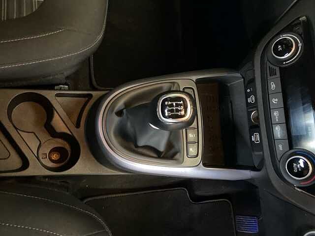 Hyundai i10 1.2 Premium Hatchback 5dr Petrol Manual Euro 6 (s/s) (84 ps)