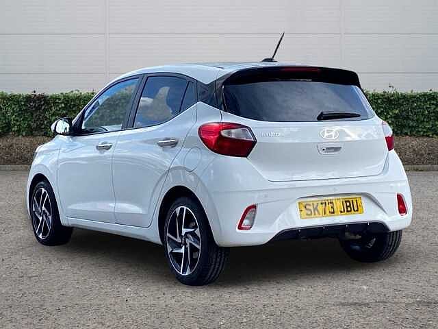 Hyundai i10 1.2 Premium Hatchback 5dr Petrol Manual Euro 6 (s/s) (84 ps)
