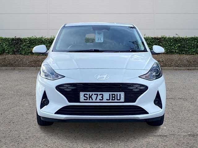 Hyundai i10 1.2 Premium Hatchback 5dr Petrol Manual Euro 6 (s/s) (84 ps)