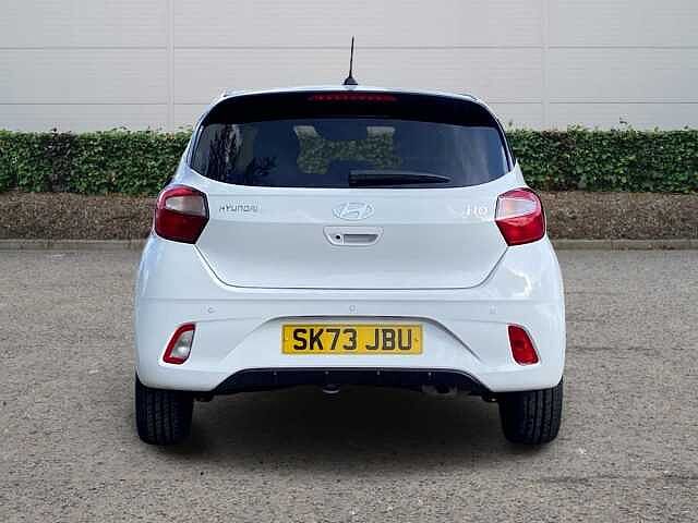 Hyundai i10 1.2 Premium Hatchback 5dr Petrol Manual Euro 6 (s/s) (84 ps)