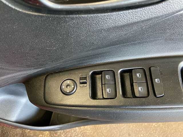 Hyundai i10 1.2 Advance Hatchback 5dr Petrol Manual Euro 6 (s/s) (84 ps)