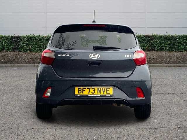 Hyundai i10 1.2 Premium Hatchback 5dr Petrol Auto Euro 6 (s/s) (84 ps)
