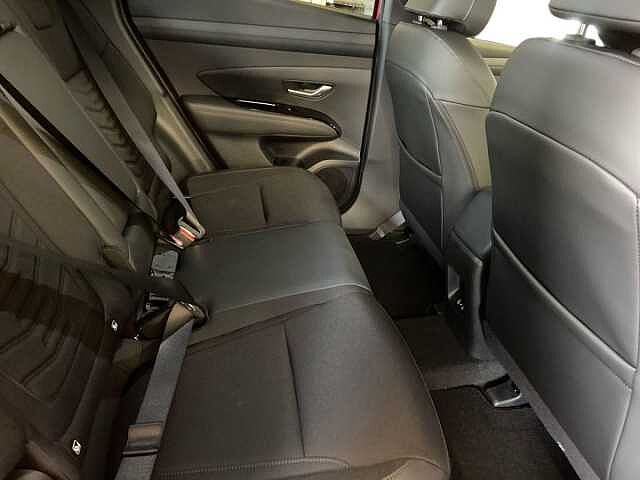 Hyundai Tucson 1.6 T-GDi 13.8kWh Black Line SUV 5dr Petrol Plug-in Hybrid Auto Euro 6 (s/s) (28