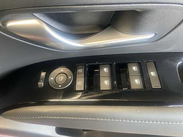 Hyundai Tucson 1.6 T-GDi 13.8kWh Black Line SUV 5dr Petrol Plug-in Hybrid Auto Euro 6 (s/s) (28