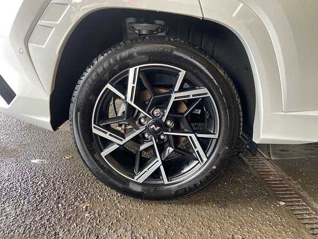 Hyundai TUCSON 1.6 T-GDi 13.8kWh N Line S SUV 5dr Petrol Plug-in Hybrid Auto Euro 6 (s/s) (253 SERENITY White